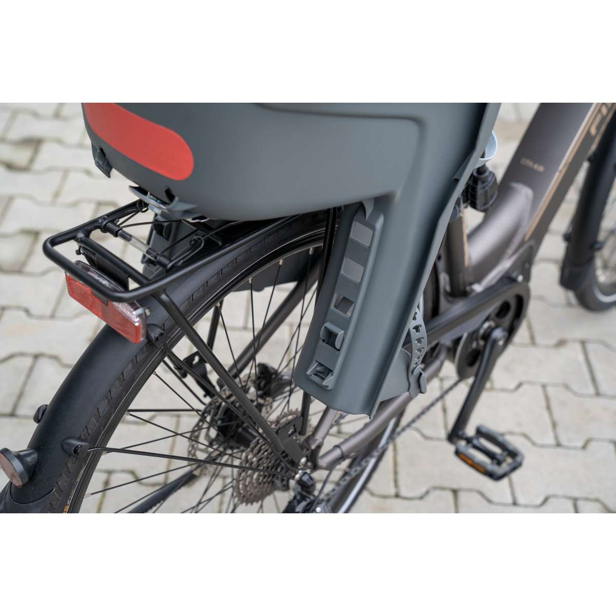 FISCHER Fahrrad-Kindersitz Rahmenbefestigung | FISCHER-BIKE.COM