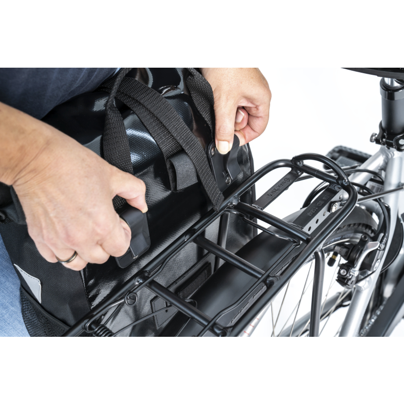 Taschen | | Rucksäcke & & & FISCHER schwarz Smartphone-Halterungen Fahrradzubehör Aufbewahrung FISCHER Gepäckträgertasche | Kurier | Transport